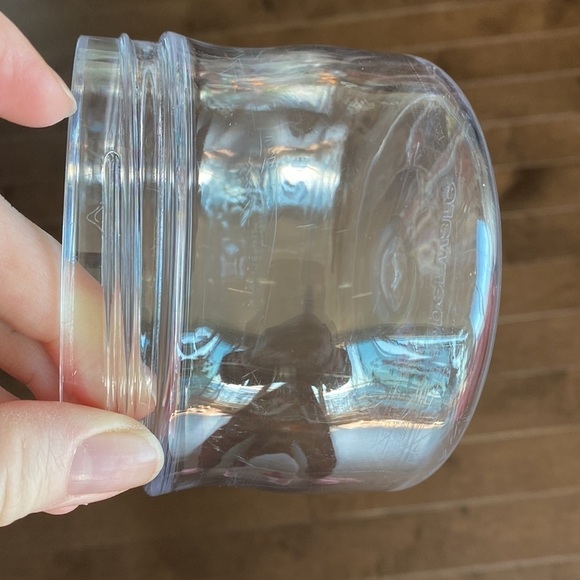 Tupperware Clear Storage Container with Black Lid/ Contenant avec cuillère - Picture 9 of 9